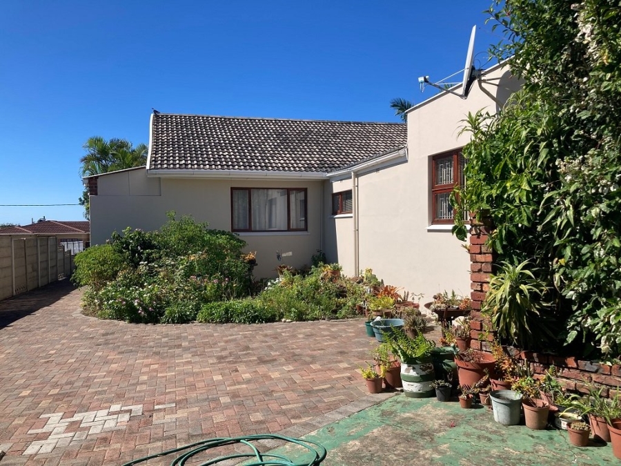 4 Bedroom Property for Sale in Amalinda Eastern Cape